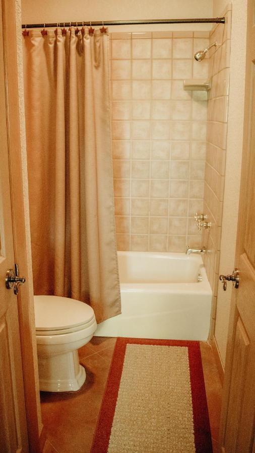 Casa Del Rio Bed And Breakfast 巴斯特罗普 外观 照片
